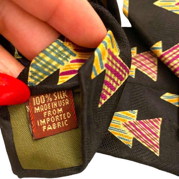 Chaps Ralph Lauren 100% Silk Black Tie with triangle print - Made in the USA - Picture 6 of 6